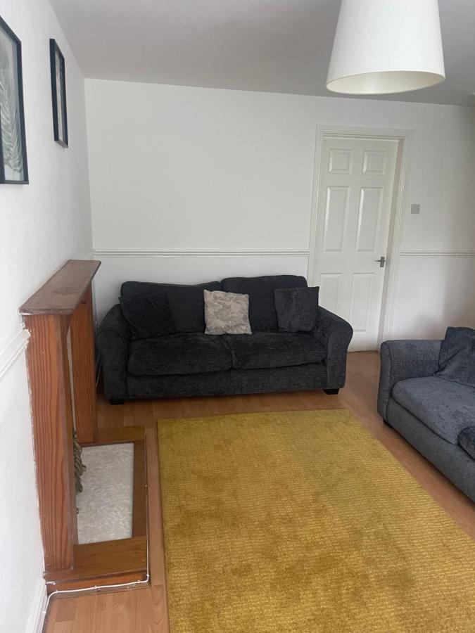 House Number 12 Sleeps Up To 4 With Smart Tvs In Every Room Wellington  Exteriör bild